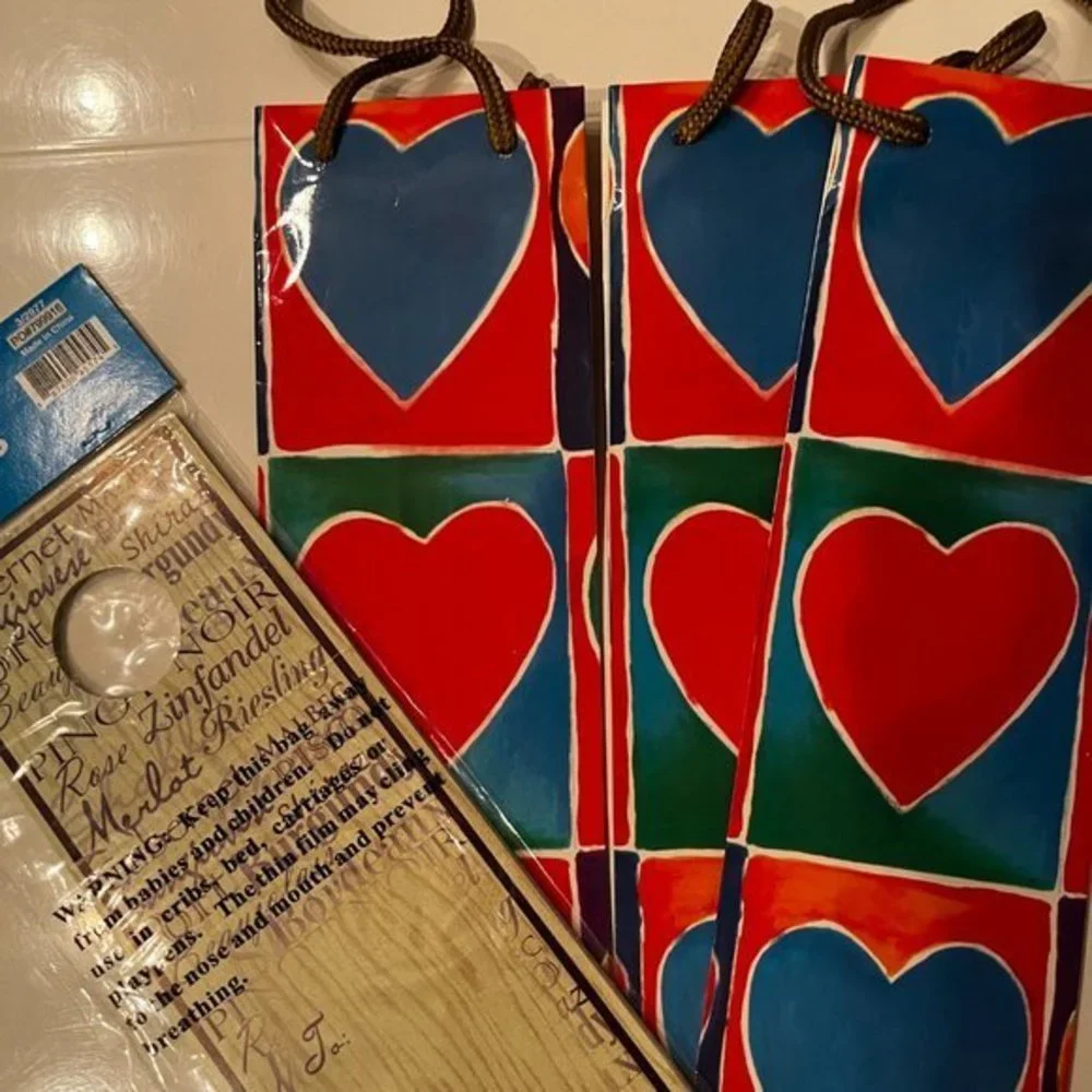 Wine‎ Tags & Wine Bags (Heart-Themed / home/x) (new)